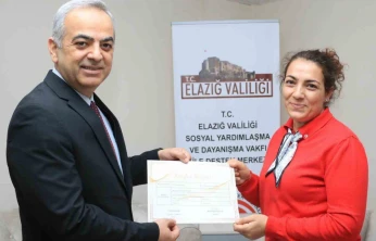 Elazığ aile destek merkezi kursiyerlerine sertifika