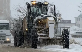 Elazığ Belediyesi karla mücadele ekipleri kapsamlı çalışmalar yaptı