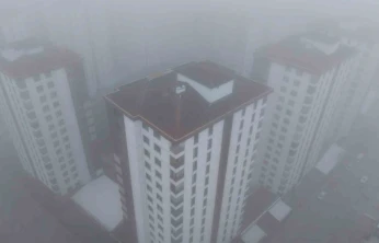 Elazığ'da 200 metreden şehir sis içinde kayboldu