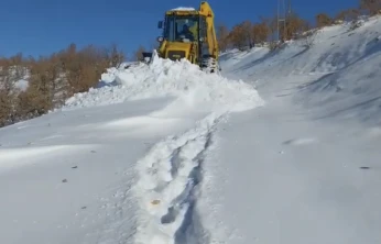 Elazığ'da 79 köy yolunda çalışmalar sürüyor