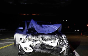 Elazığ'da iki otomobil çarpıştı: 1'i ağır 3 yaralı