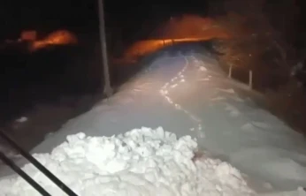 Elazığ'da kapanan 67 köy yolunu açma çalışmaları sürüyor