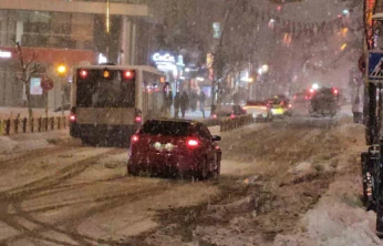 Elazığ'da kar yağışı etkisini sürdürüyor