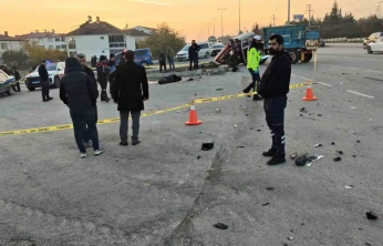 Elazığ'da kazada savrulan araç yayaya çarptı: 1 ölü, 2 yaralı