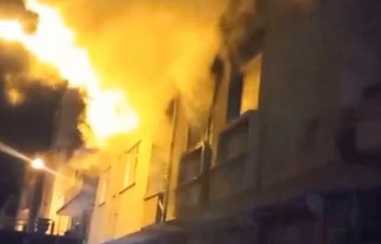 Elazığ'da metruk binada yangın