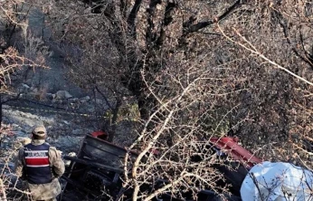Elazığ'da patpat motoru uçurumu yuvarlandı: 1 ölü 1 yaralı