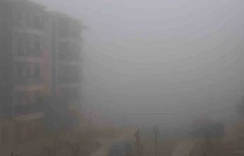 Elazığ'da sis etkisini sürdürüyor