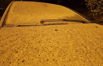 Elazığ'da toz taşınımı yağışla birleşti, adeta çamur yağdı