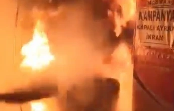 Elazığ'da yanan işletmenin yardımına esnaf yetişti