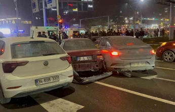 Elazığ'da zincirleme trafik kazası: 2 yaralı