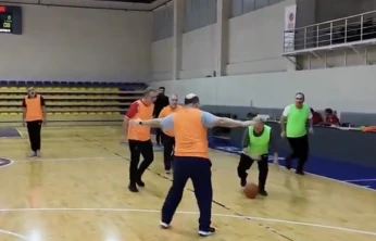 Elazığ İl protokolü basketbol maçında buluştu