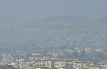 Elazığ'ın yüksek kesimlerinde sis etkili oluyor