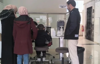 Elazığ Umut Kervanı Bir Çocuğun Dünyasını Aydınlattı: Göz Ameliyatı Üstlenildi