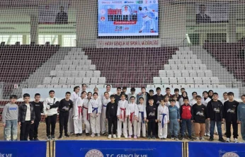 Elazığlı sporcular 45 madalya turnuvaya damga vurdu