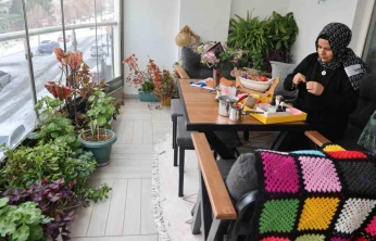 Ev hanımının azmi: 20 belge aldı ve 300 öğrenciye usta oldu