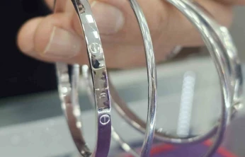 Fiyatlardaki artışlar, yatırım ve düğün takılarını değiştirdi: Altın bileziklerin yerini gümüş bilezikler alıyor