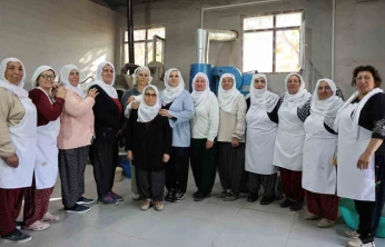Kadın kooperatifinden büyük başarı: Özel ürettikleri leblebiye ülke genelinden talep var