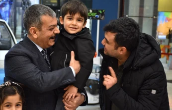 Milletvekili Keleş, Park 23'te Esnaf ve Vatandaşlarla Buluştu