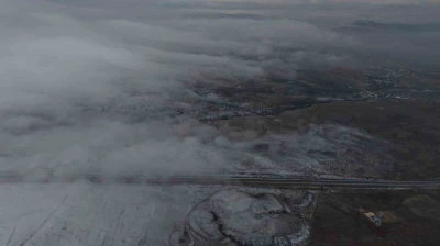 Aynı rakımda kar ve sis