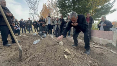 Bir hafta sonra cesedi bulunan Veysel son yolculuğuna uğurlandı