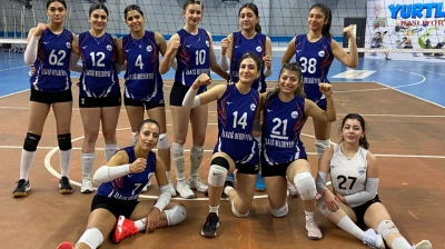 Elazığ Belediyespor Kadın Voleybol Takımı, deplasmanda 73 Şırnak Belediye Voleybol Takımı'nı 3-0 mağlup etti