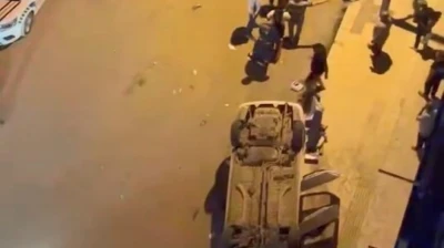 Elazığ'da otomobil takla attı