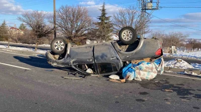 Elazığ'da pikap takla attı: 3 yaralı