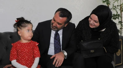 Şahin Şerifoğulları, 8 yaşındaki kelebek hastası Fatma Aydın'ın çağrısını karşılıksız bırakmadı