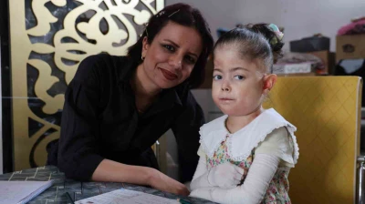 Zorlukları aşan küçük yürek: Fatma'nın okuma sevgisi evde filizleniyor