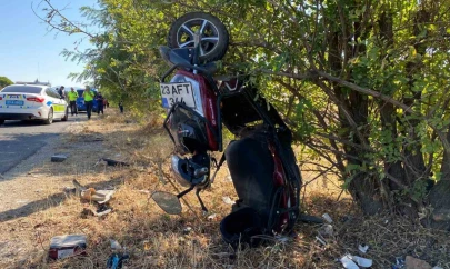 Aracın çarptığı motosikletin sürücüsü hayatını kaybetti