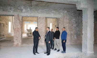 Başkan Şerifoğulları, tarihi öğretmenevinde çalışmaları inceledi