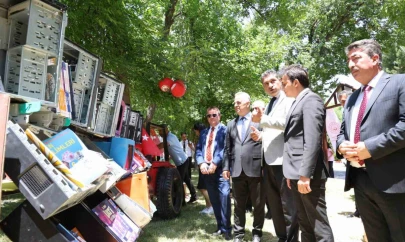 Elazığ'da 'Dijital Detoks' etkinliği: Geri Dönüşüm Kütüphanesi açıldı