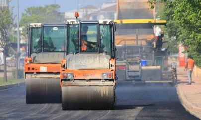 Elazığ'da asfalt mesaisi tüm hızıyla devam ediyor