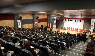 Elazığ'da bir ilk: 370 öğrenciyle Birleşmiş Milletler simülasyonu gerçekleştirildi