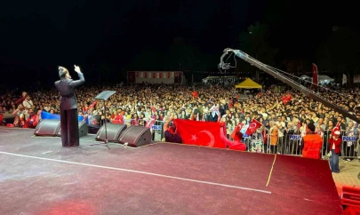 FÜ 50. yıl festivali Azerin'in unutulmaz konseriyle sona erdi