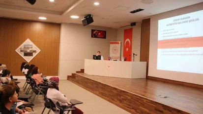 Elazığ'da antimikrobiyal farkındalık haftası etkinliği