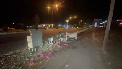 Elazığ'da otomobil ile elektrikli motosiklet çarpıştı: 2'si ağır 3 yaralı