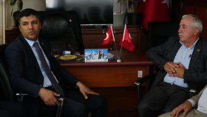 İl Başkanı Karakuş'tan Muhtarlar Derneklerine Ziyaret: 'Köylerimizde Hâlâ Temel Sorunlar Çözülmedi'