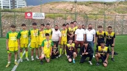Sokaklar Bizim Futbol Turnuvası mahallelerde coşkuyla tamamlandı
