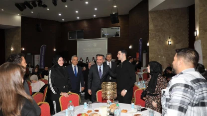 Bakan Göktaş'tan Başkan Şerifoğullari'na Övgü Dolu Sözler 'Sosyal Belediyeciliğin En Güzel Örneklerindensiniz'