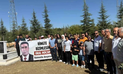 Boksör Oral Arslan kabri başında anıldı