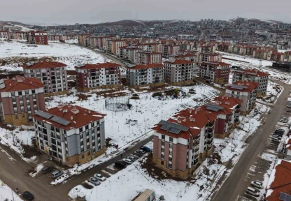 Asrın inşasında Elazığ'da 14 bin konut yapıldı