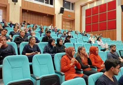 Elazığ'da sağlık çalışanlarına aşı ve transferleri hakkında bilgi verildi
