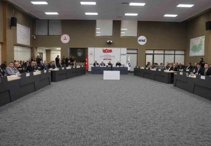 Kuzey Anadolu ve Doğu Anadolu Fay zonu arasında yer alan Elazığ'da İl Afet Risk Azaltma Planı ele alındı