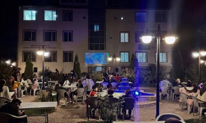 Arıcak ilçesinde açık hava sinema etkinliği