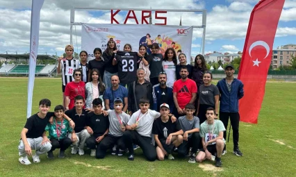 Elazığ atletizm takımları Kars'tan şampiyonlukla döndü