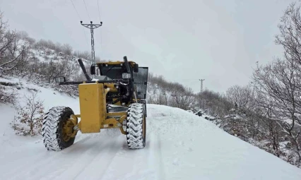 Elazığ'da 88 köy yolunda çalışmalar sürüyor