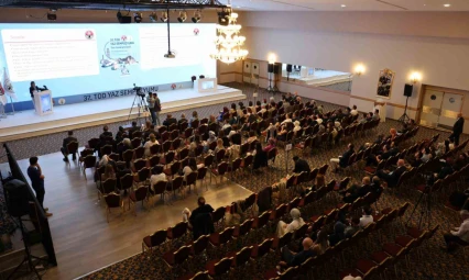 Elazığ'da göz sağlığı sempozyumu: Türkiye'nin dört bir yanından 300 hekim katıldı