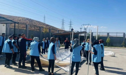 Elazığ'da yangın söndürme ve çadır kurma eğitimi