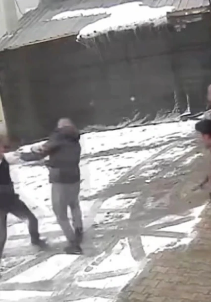 Elazığ'daki kavga, tuvaletini duvara yapan yolcu nedeniyle çıkmış